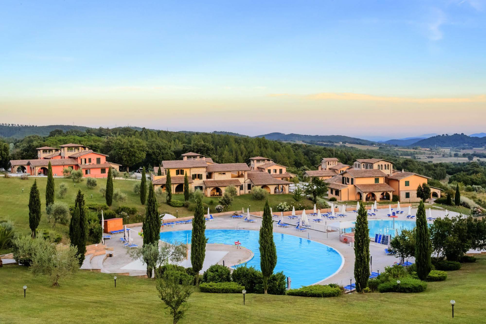 Pian Dei Mucini Resort Il Borgo 马萨马里蒂马 外观 照片